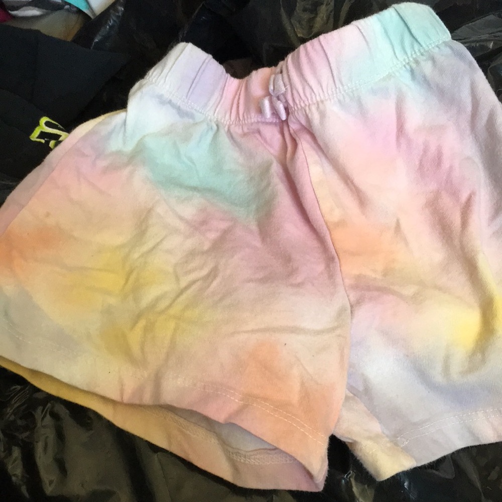 Little girls place shorts medium